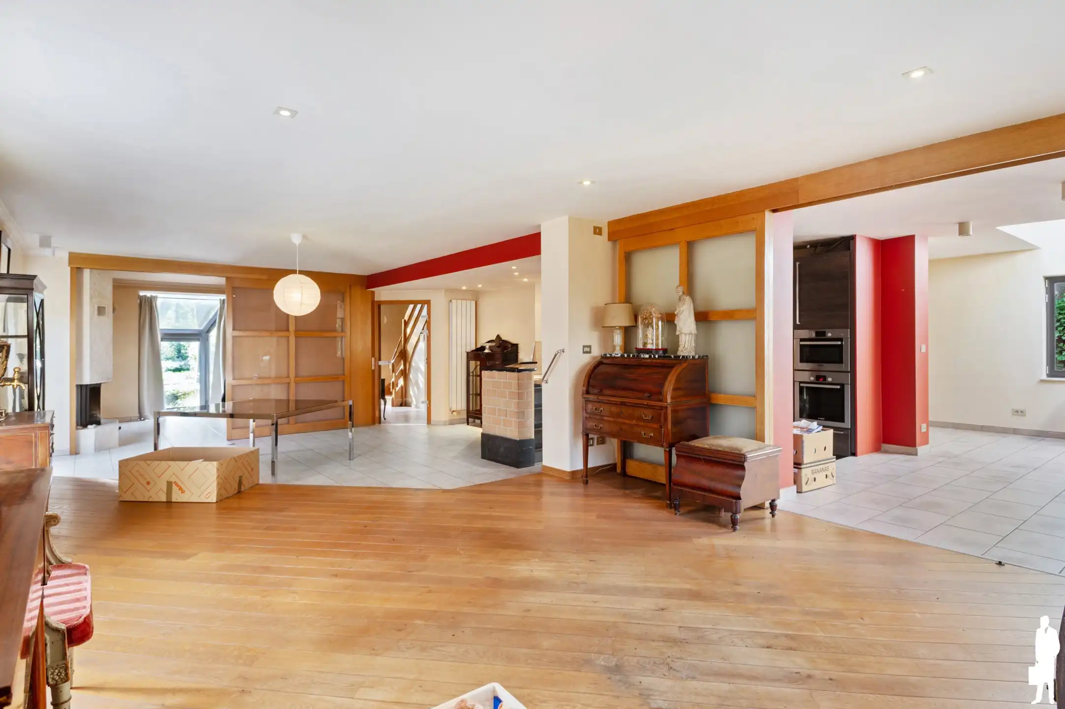 Te renoveren villa in doodlopende straat  foto 2
