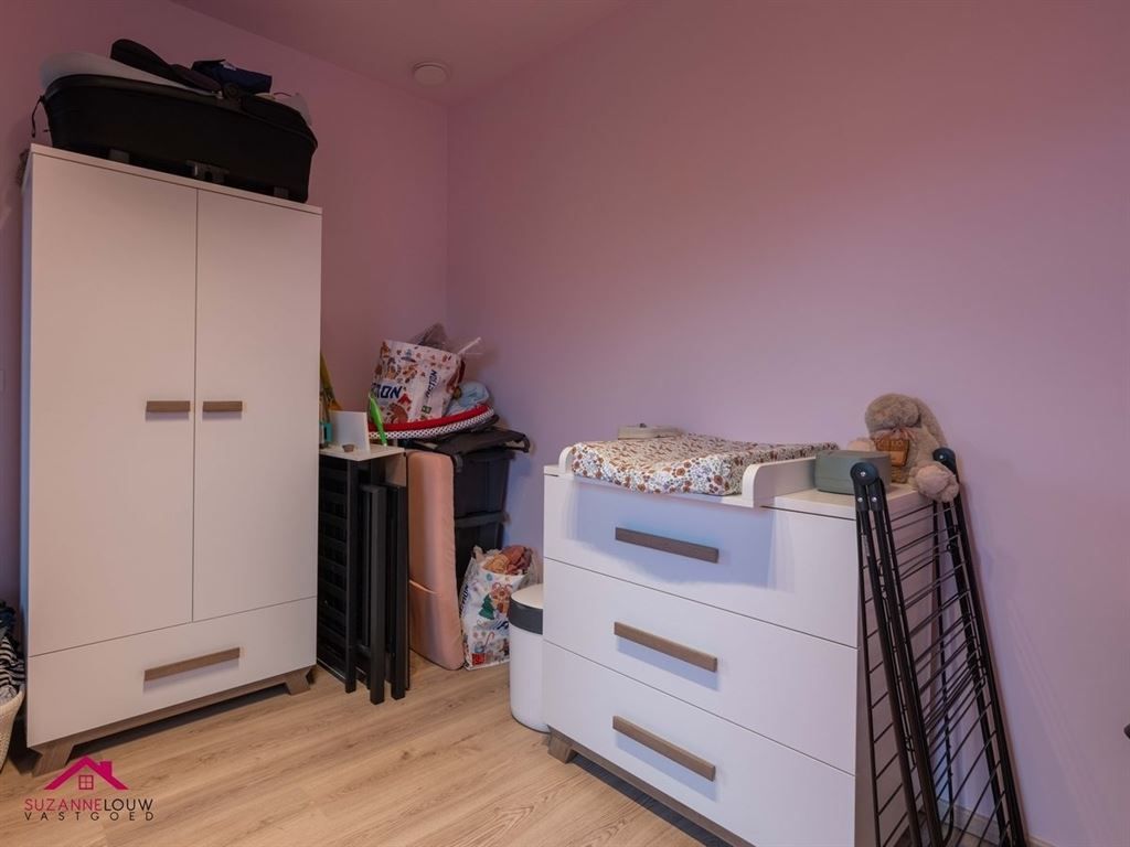 Instapklare half vrijstaande gezinswoning met gezellige tuin foto 27