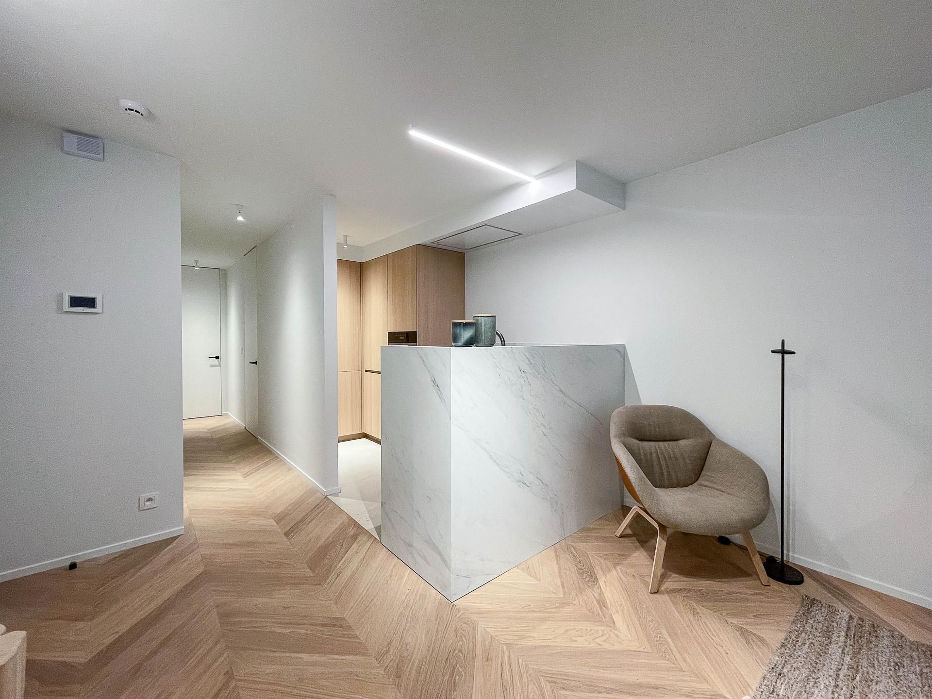 Volledig gerenoveerd, gemeubileerd appartement... foto 7