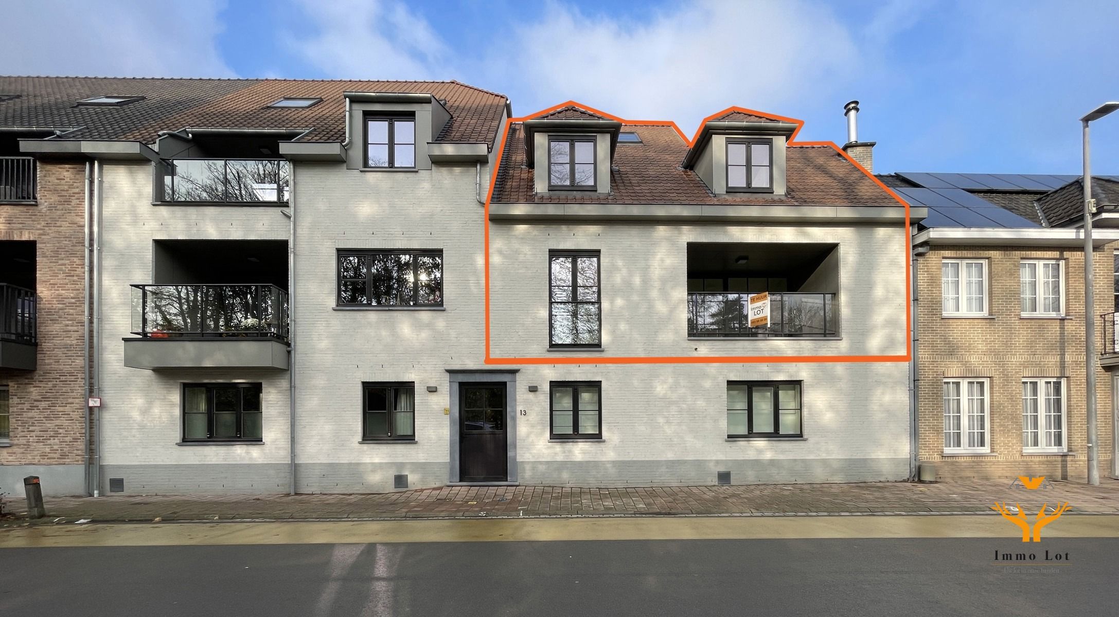 Prachtige duplex met ruim terras  foto {{pictureIndex}}