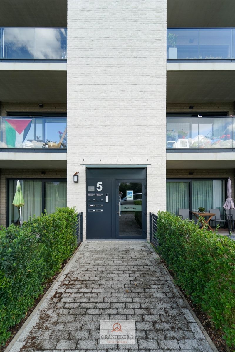 Bijna energie-neutraal (BEN) assistentieappartement in parkresidentie Institut Moderne aan St-Pieters station foto 4