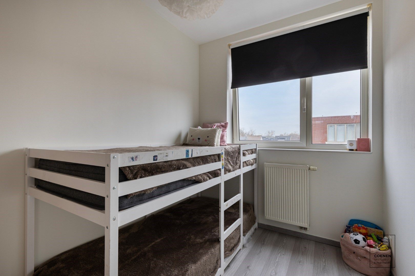 Ruim appartement van 75m² met 2 slpk's en terras, gelegen op een uiterst rustige locatie te Hoboken!  foto 8