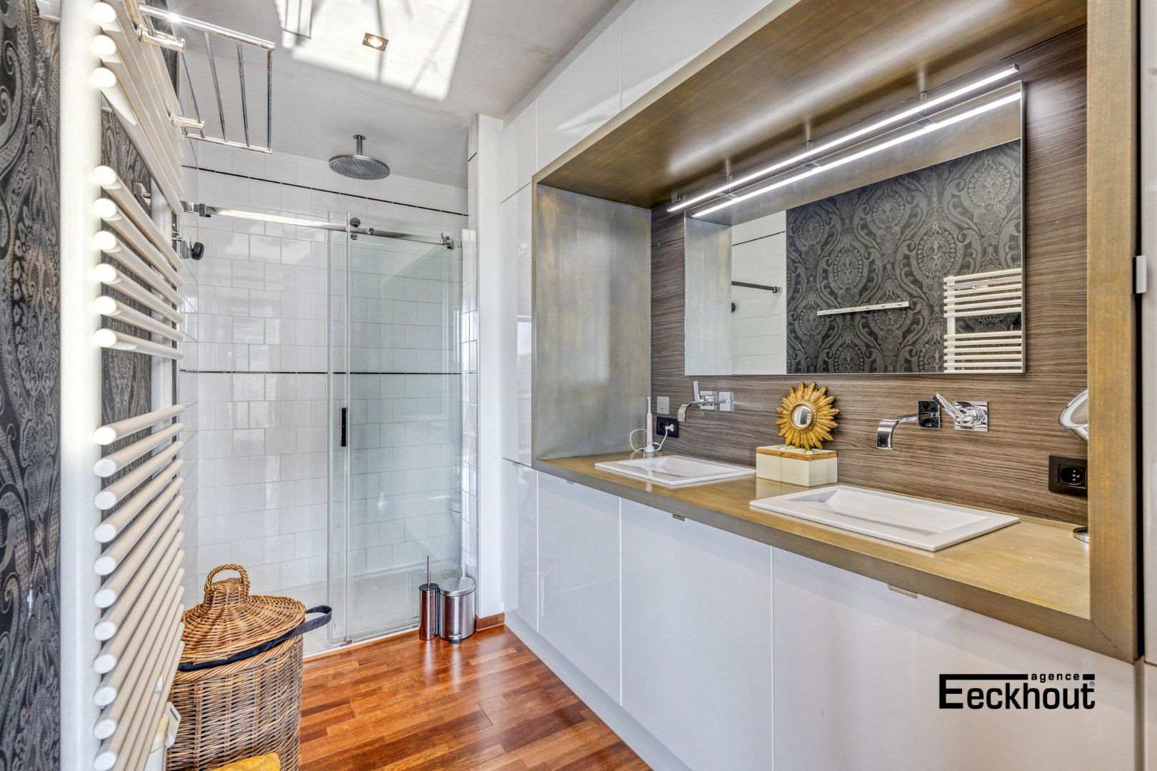 Moderne, architecturale villa met prachtige terrassen en uitmuntend zicht op de Spuikom! foto 17