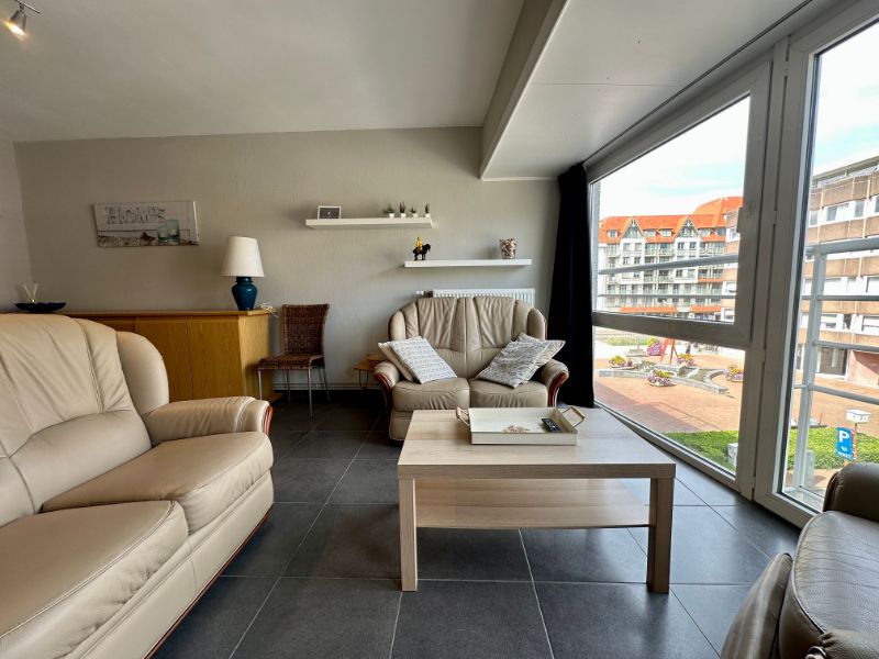 Gemeubeld 2-slaapkamerappartement op wandelafstand van het strand! foto 7