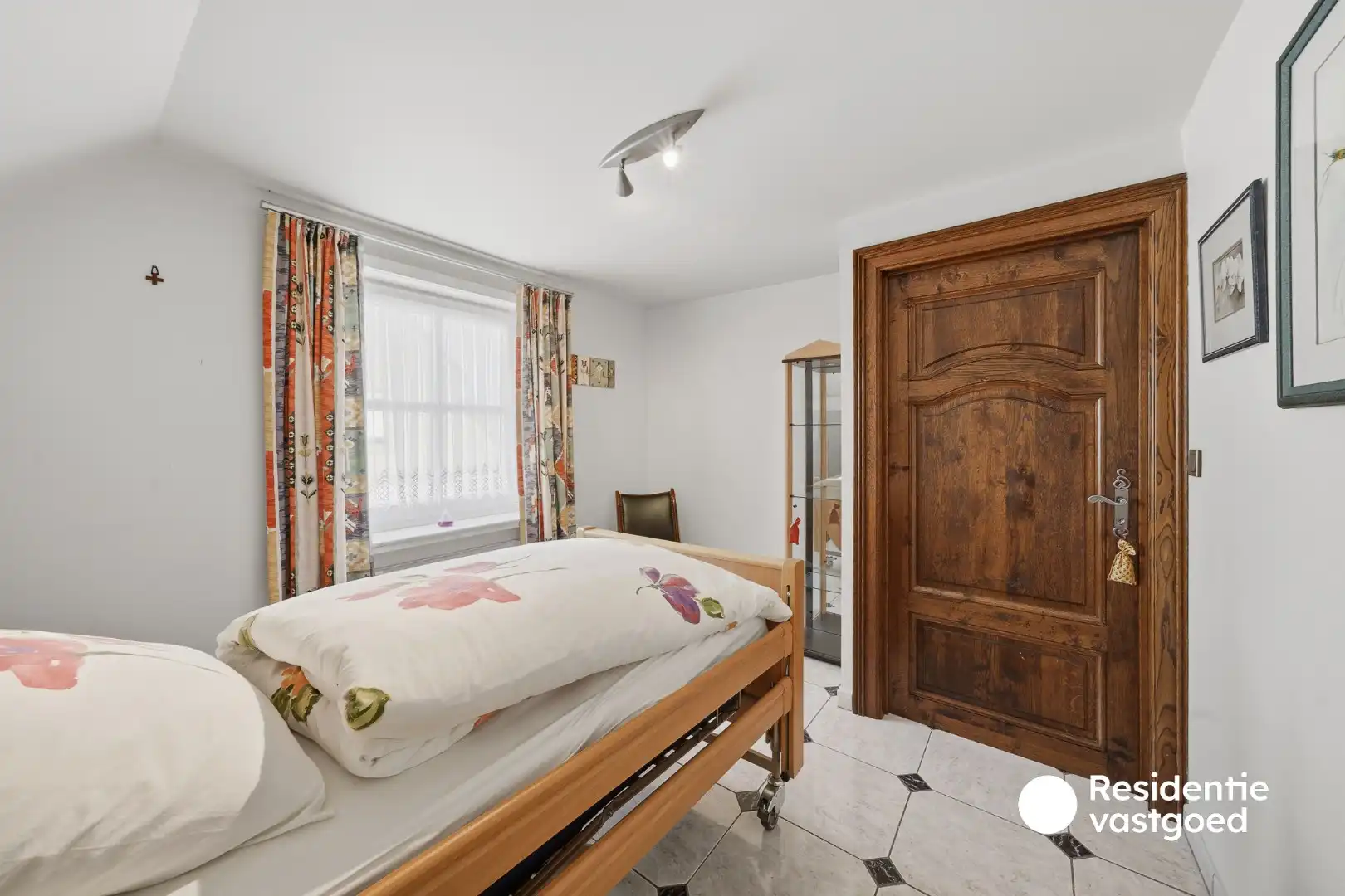 Ruime open bebouwing met 3 slaapkamers en prachtige veranda in Oudenburg foto 19