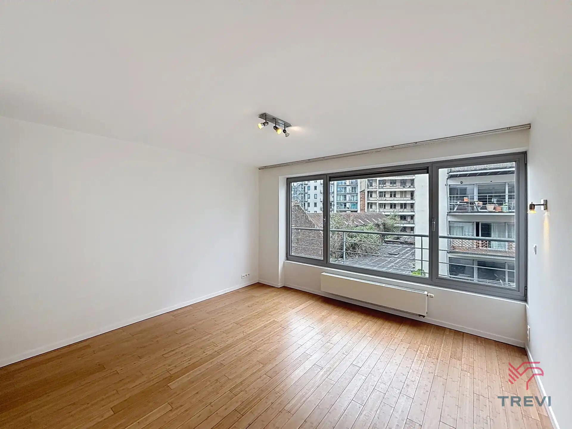 Ruim 2-slaapkamerappartement in een rustig binnengebied foto 8