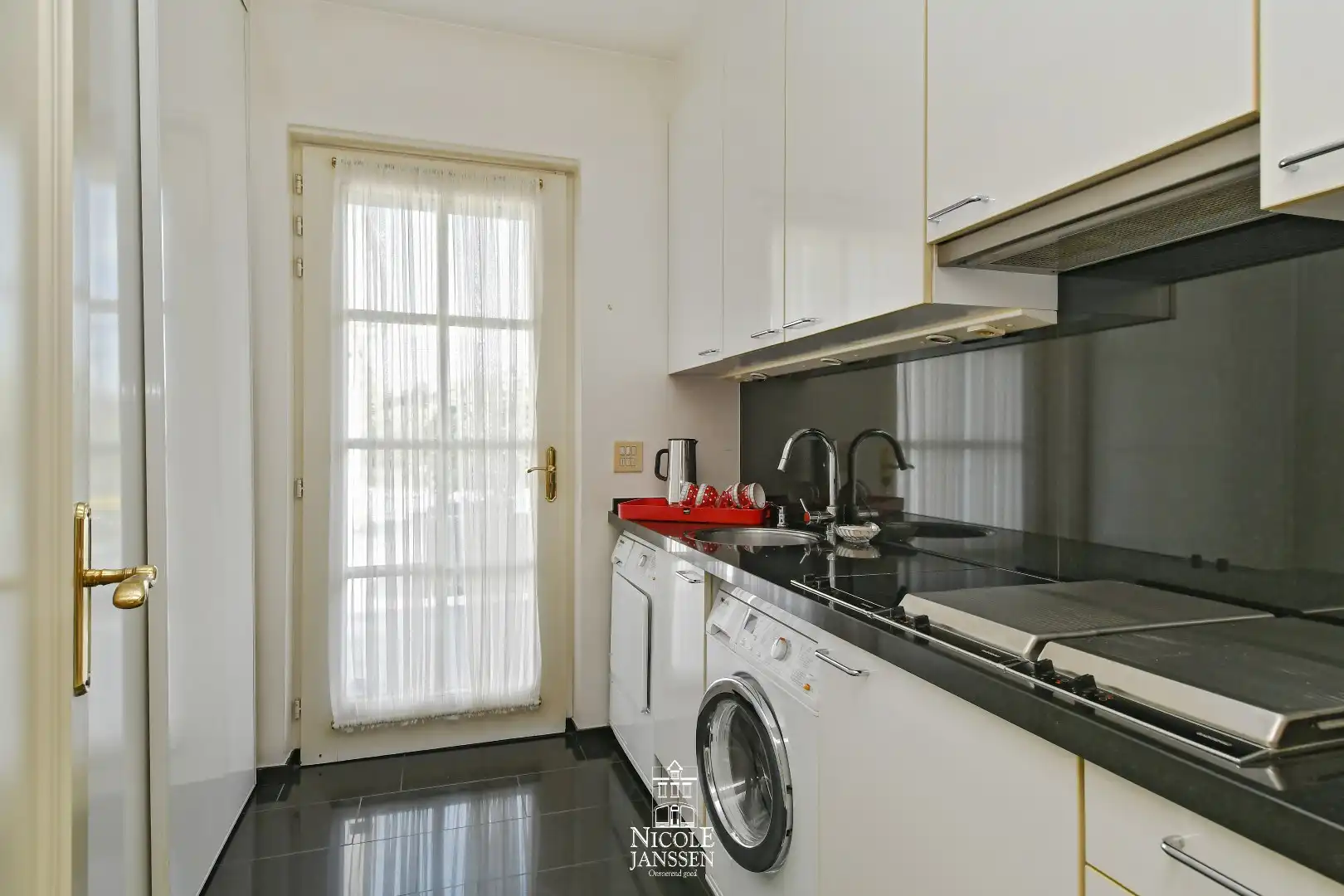 Exclusieve villa met zwembad foto 14