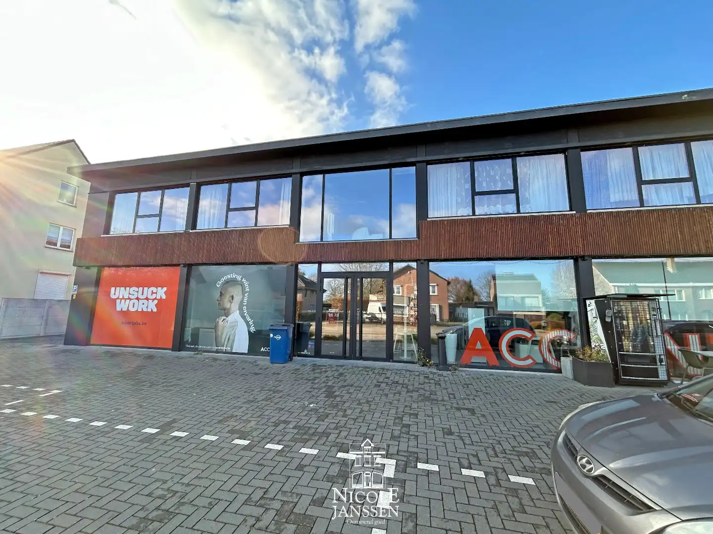 Gelijkvloers handelspand/kantoorruimte  foto 3