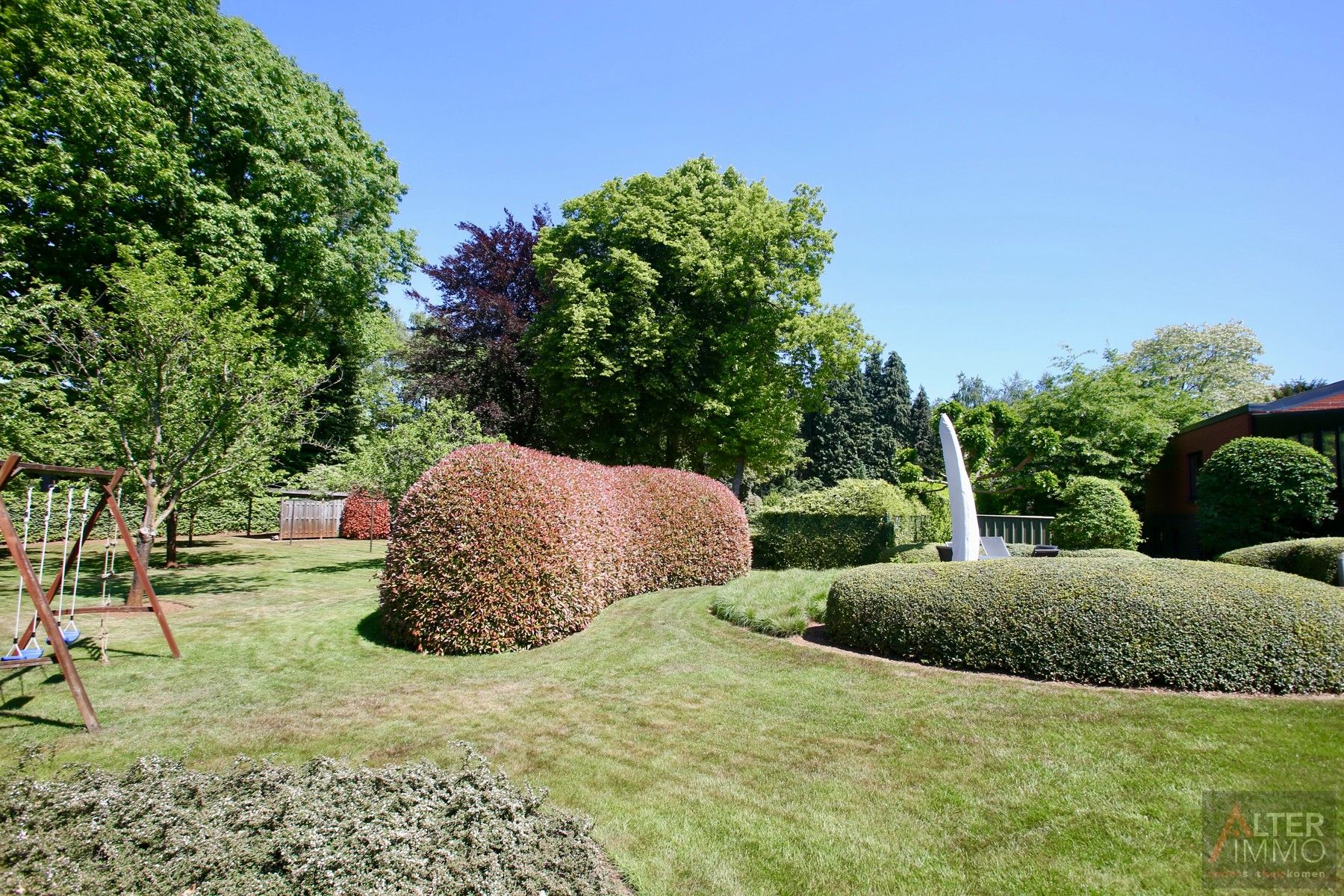 Uitzonderlijke woning op een uitstekende locatie. Top onderhouden,  4/5 slaapkamers op een extra breed (41,5m) perceel van ca. 20 are vlakbij Zolder centrum - prachtige tuin! foto 42
