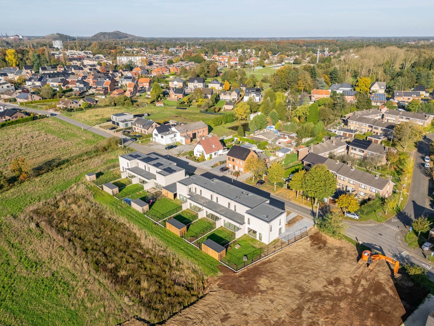 Lot 5: Halfopen bebouwing met 3 slpk., tuin en fietsberging foto 15