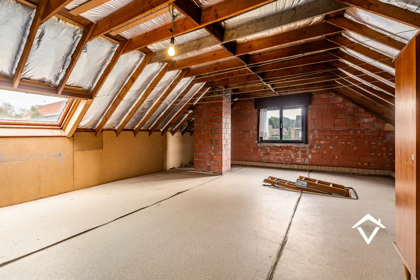 Alleenstaande woning met zuidgerichte tuin, garage en 4 slaapkamers te Ichtegem foto 19