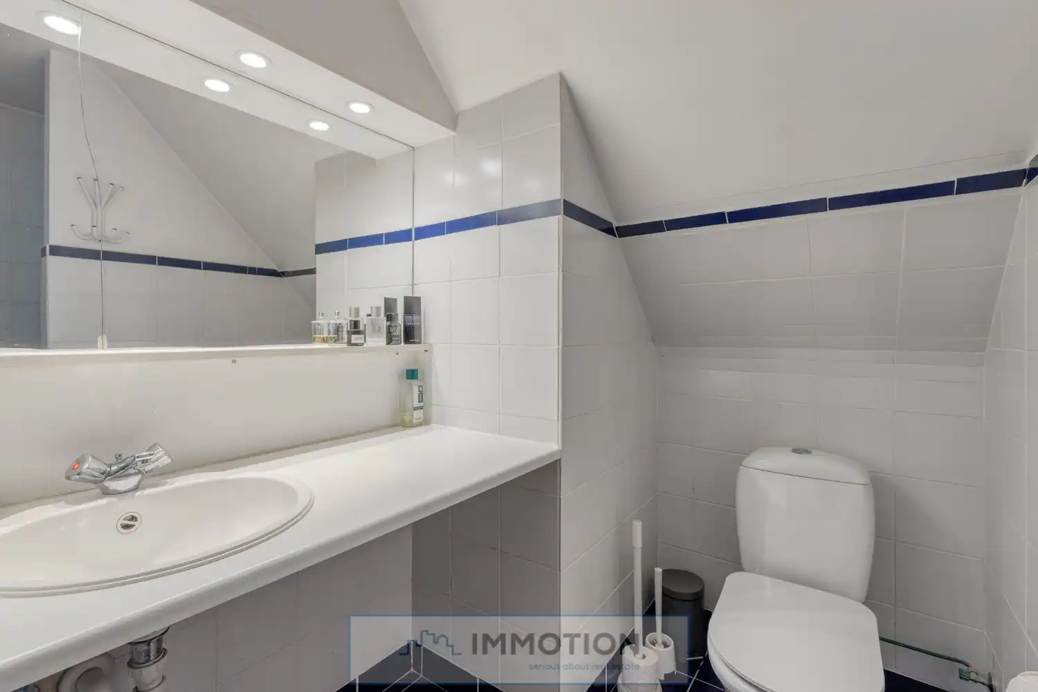 Ruime villa met 6 slaapkamers op mooi perceel in villawijk te Marke foto 18