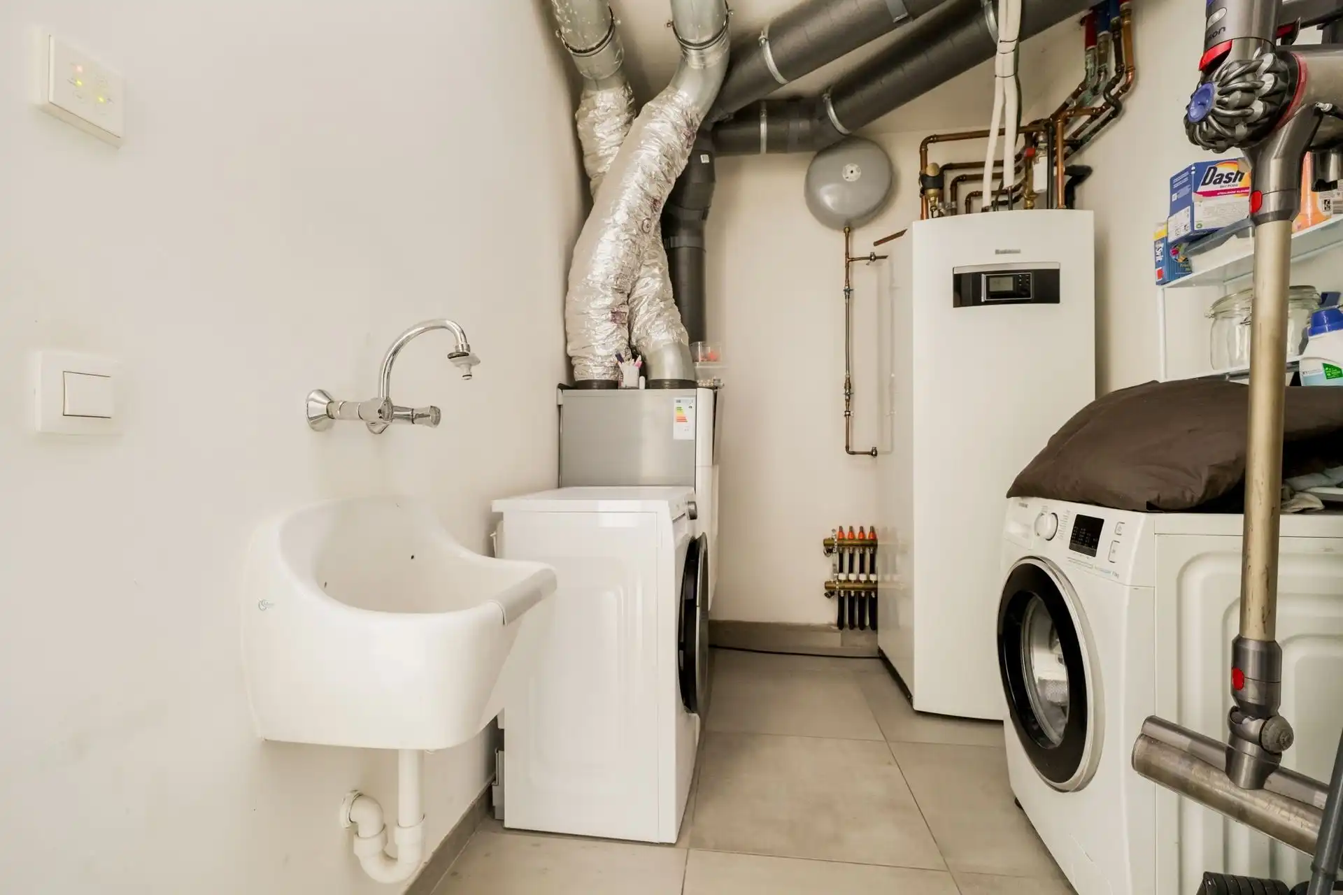 Halfopen woning met 3 slaapkamers en zonnige tuin in Onze-Lieve-Vrouw-Waver foto 9