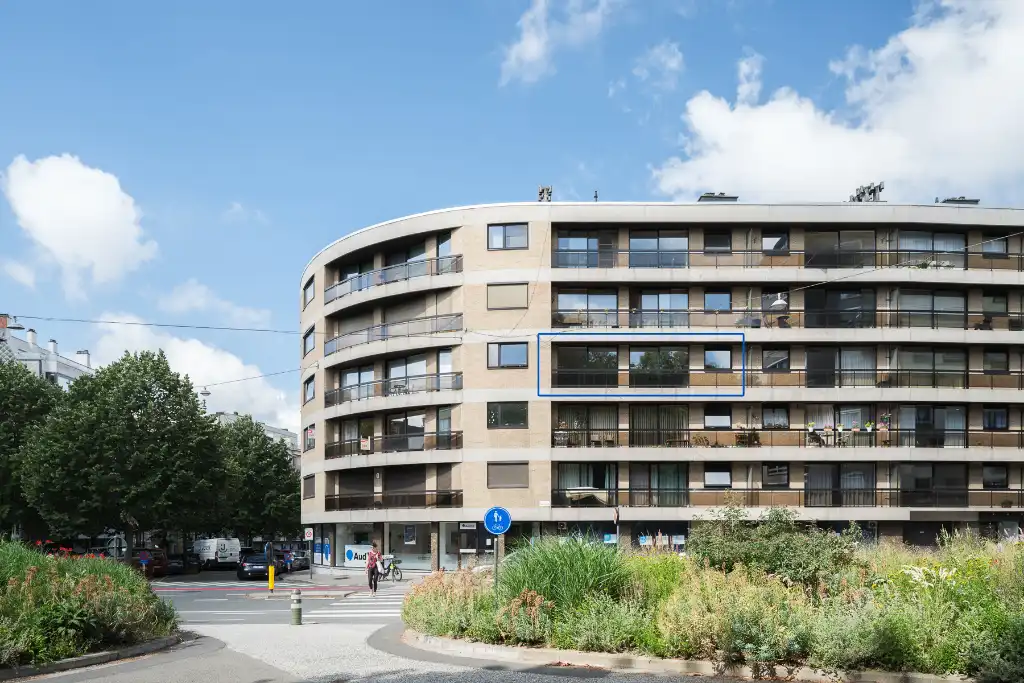 Op te frissen drieslaapkamerappartement met open zicht over het Citadelpark. foto 15