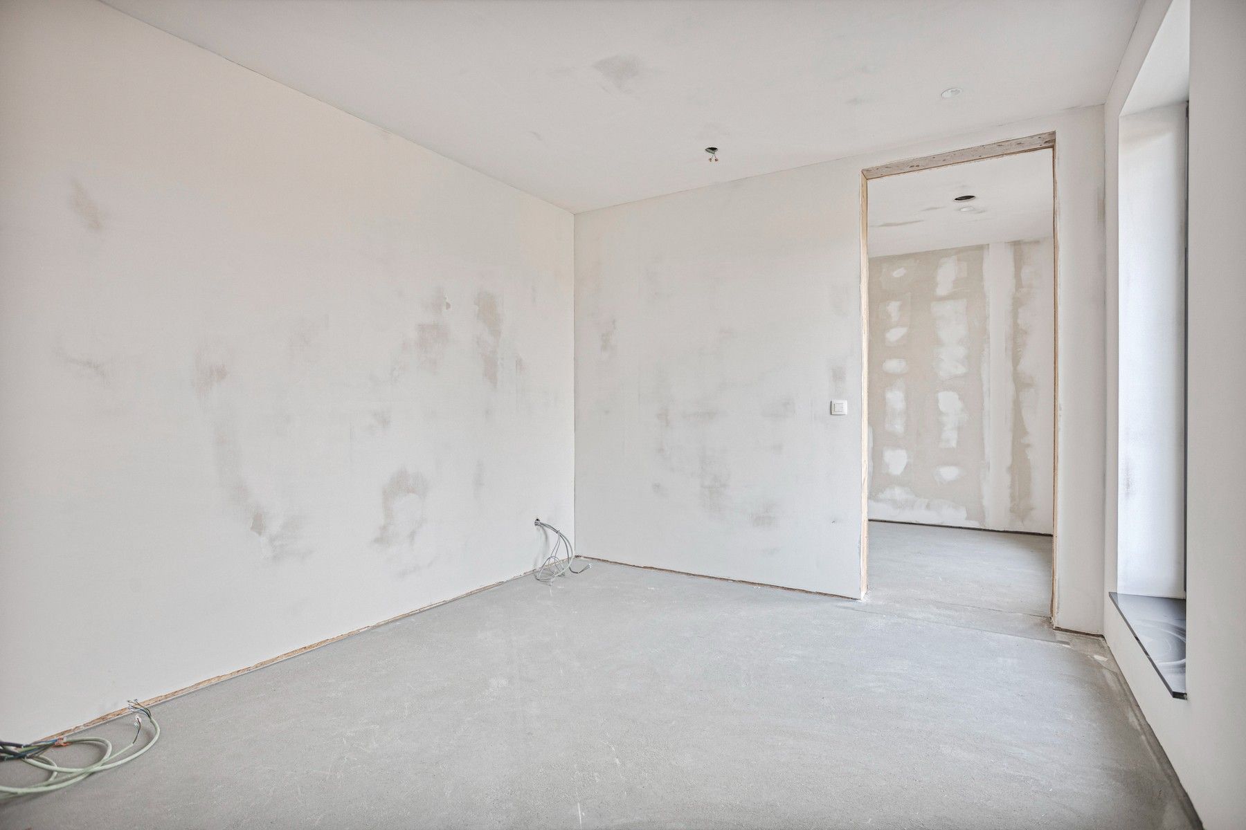 Moderne, af te werken woning op een perceel van 10a 58ca. foto 11