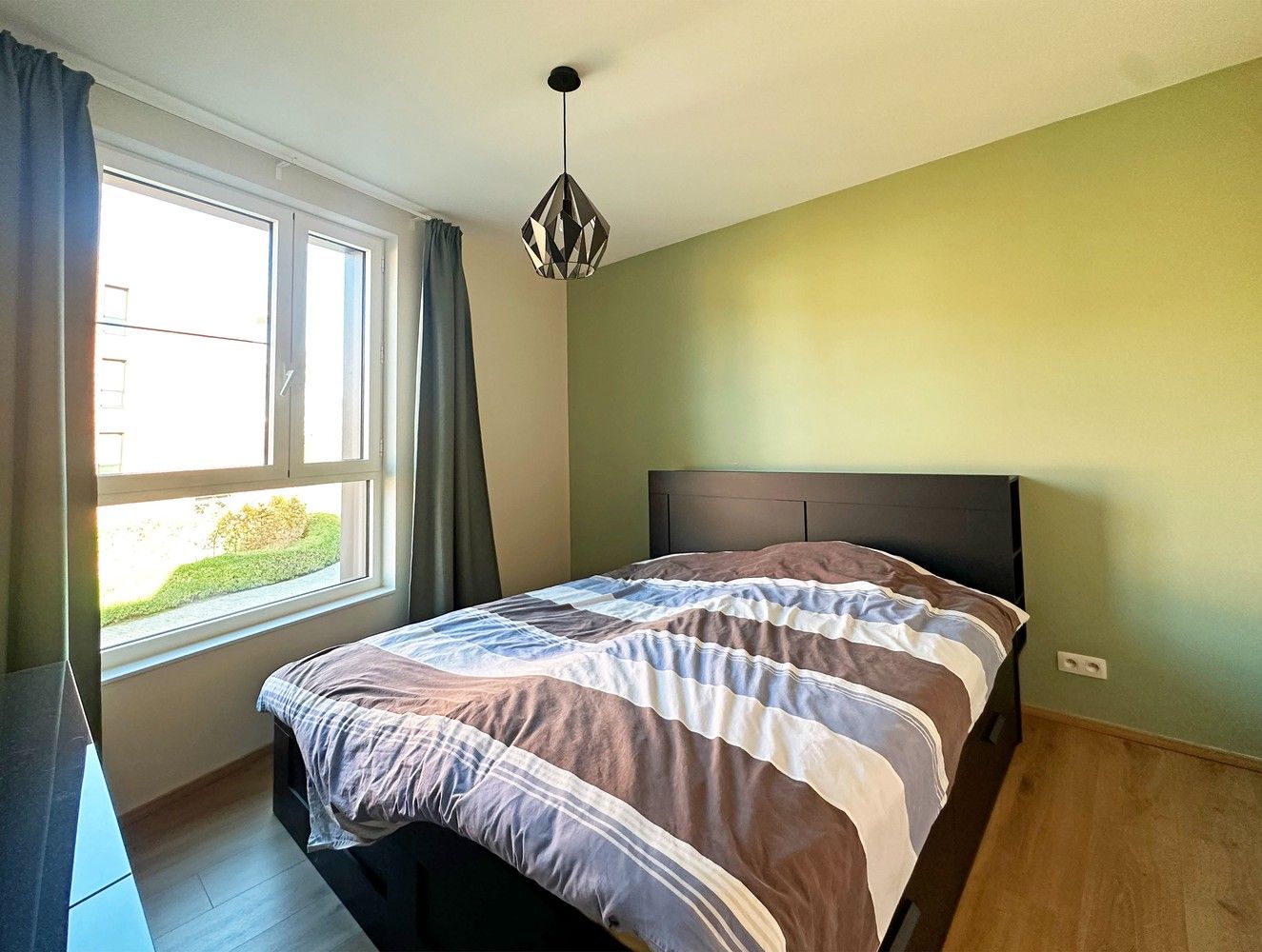 Modern appartement met 2 slaapkamers, aangenaam terras & autostaanplaats in Lier! foto 10