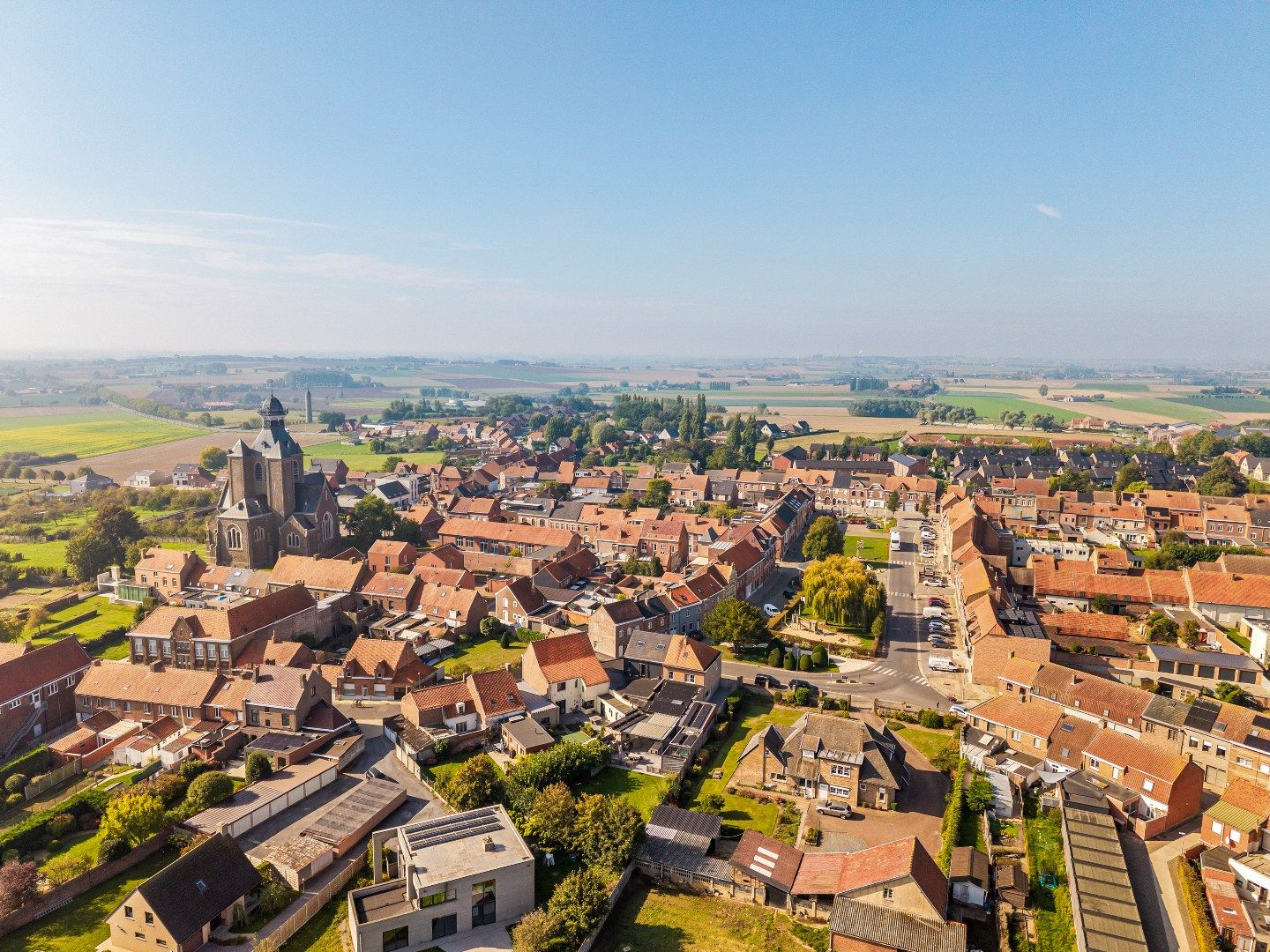 Instapklare halfopen woning met 3 slaapkamers, garage, tuin en mancave in Mesen foto 33