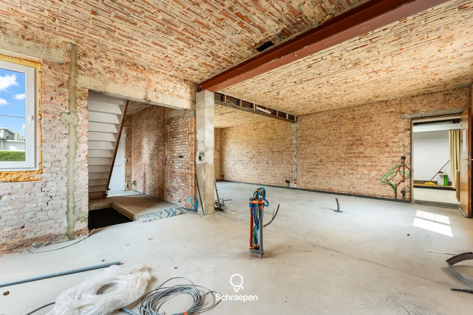 Gezinswoning met handelsruimte op zuidelijk georiënteerd perceel van 7,5 are te Kiewit! foto 6