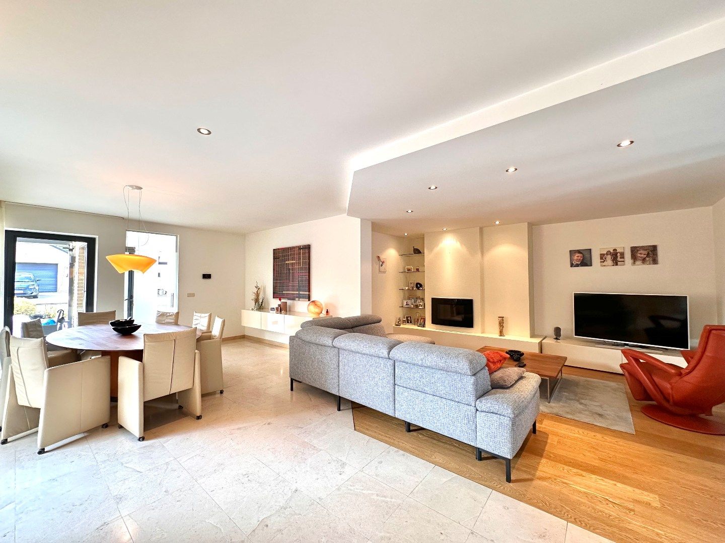 Zeer ruime, moderne gezinswoning op toplocatie in Tongeren foto 4