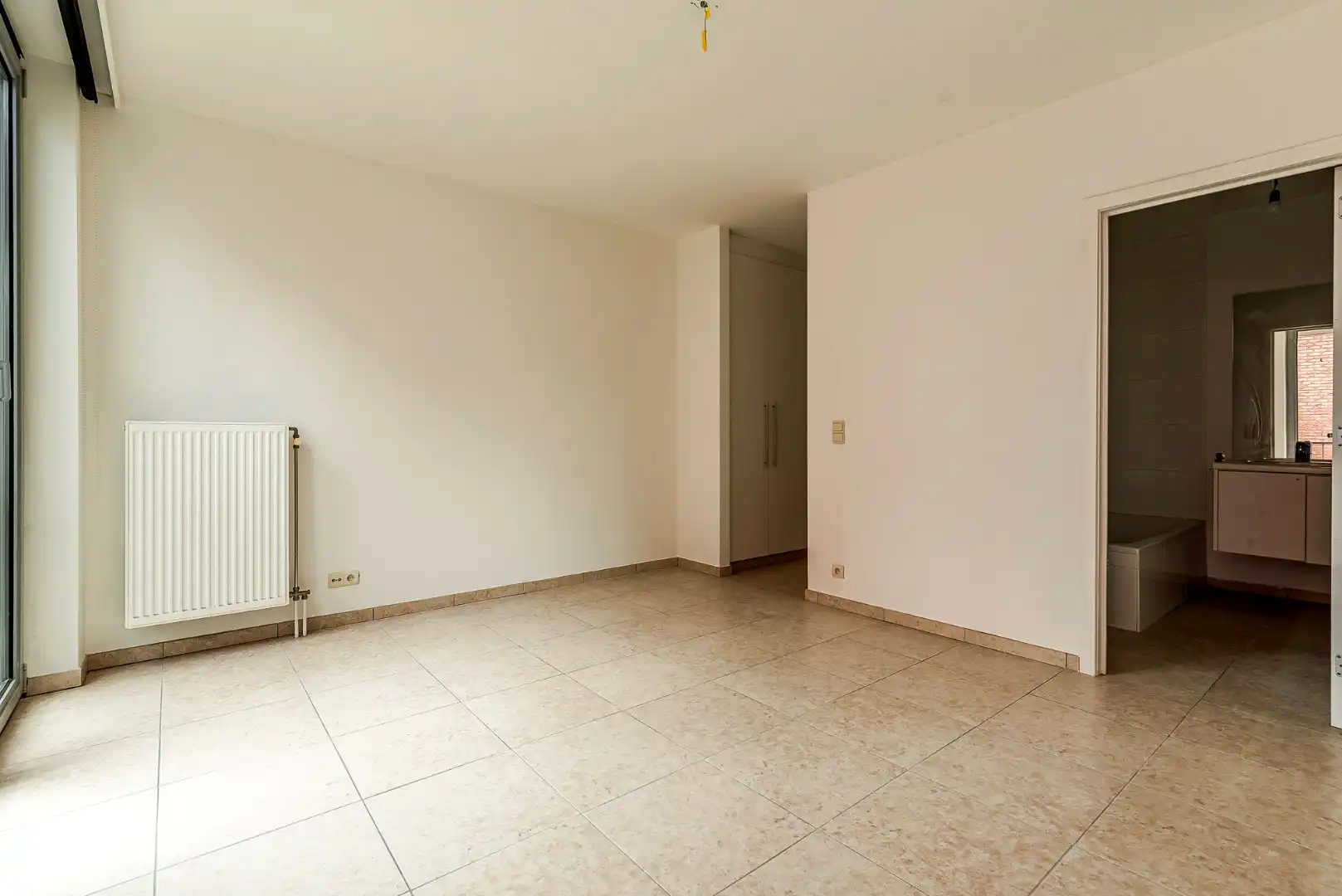 Licht appartement met ruim terras nabij Portugezenhof foto 6