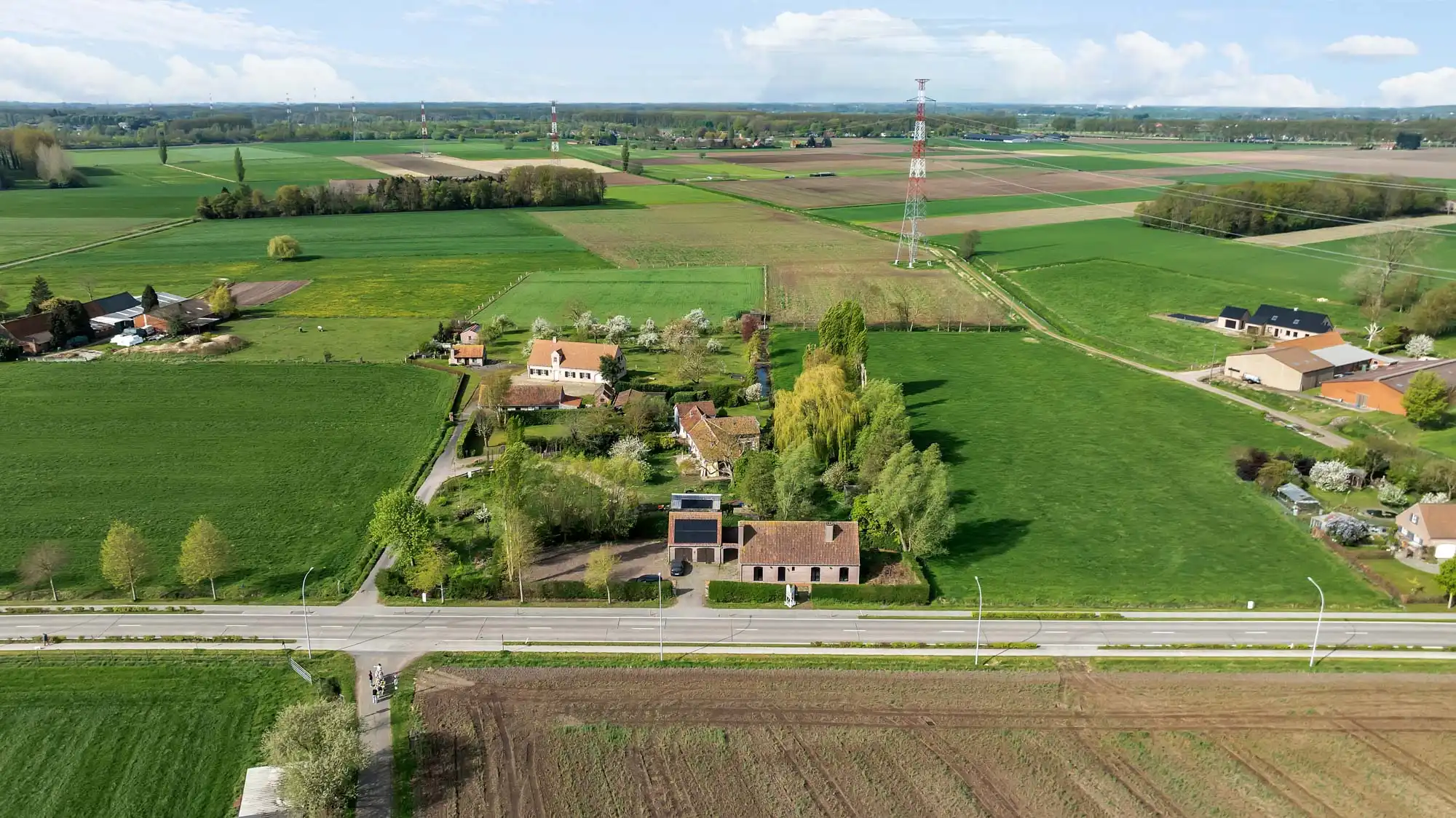 Ruime 4 slaapkamerwoning in hartje Zomergem foto 21