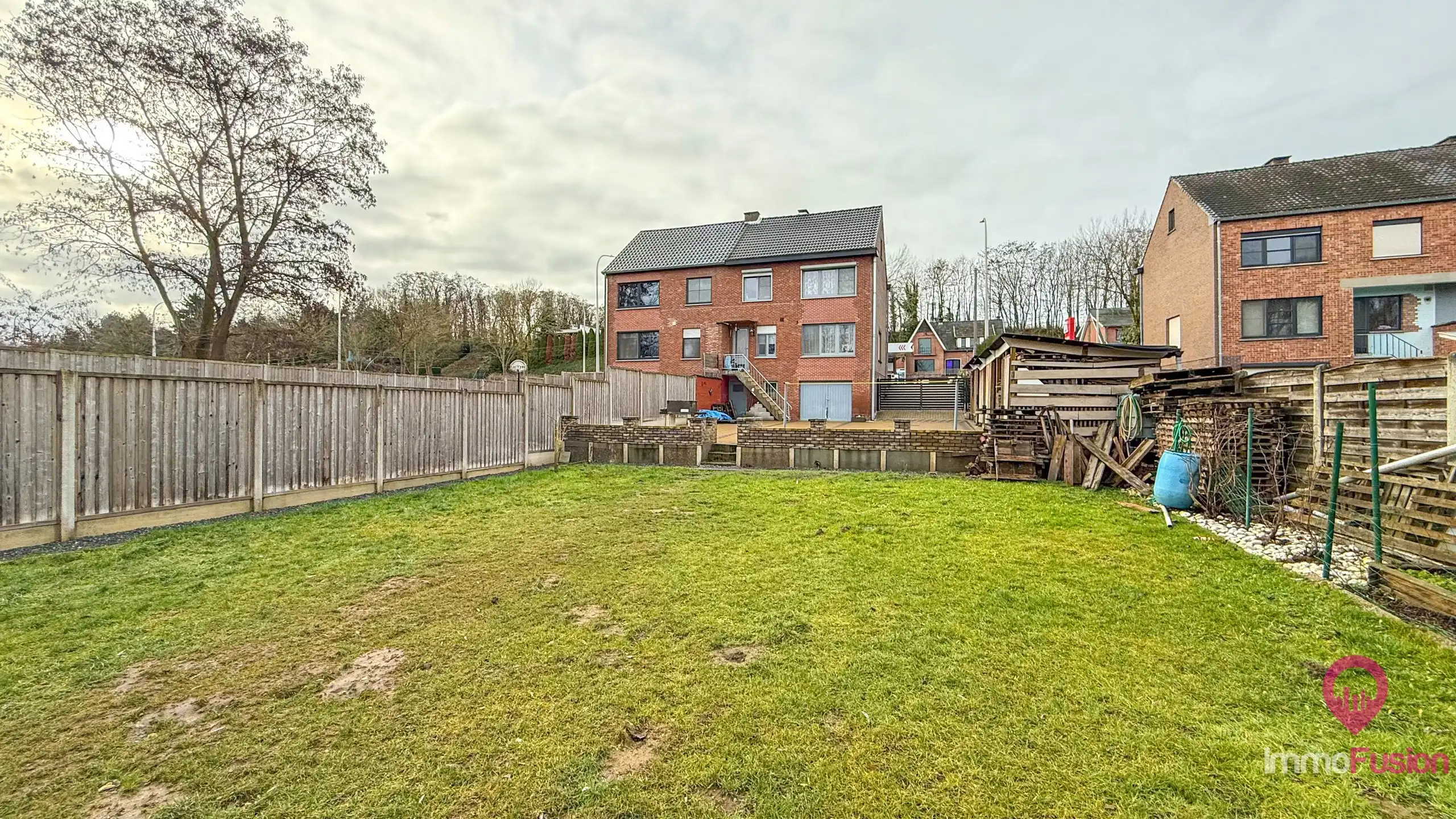 Instapklare woning met grote tuin dichtbij autostrade! foto 41