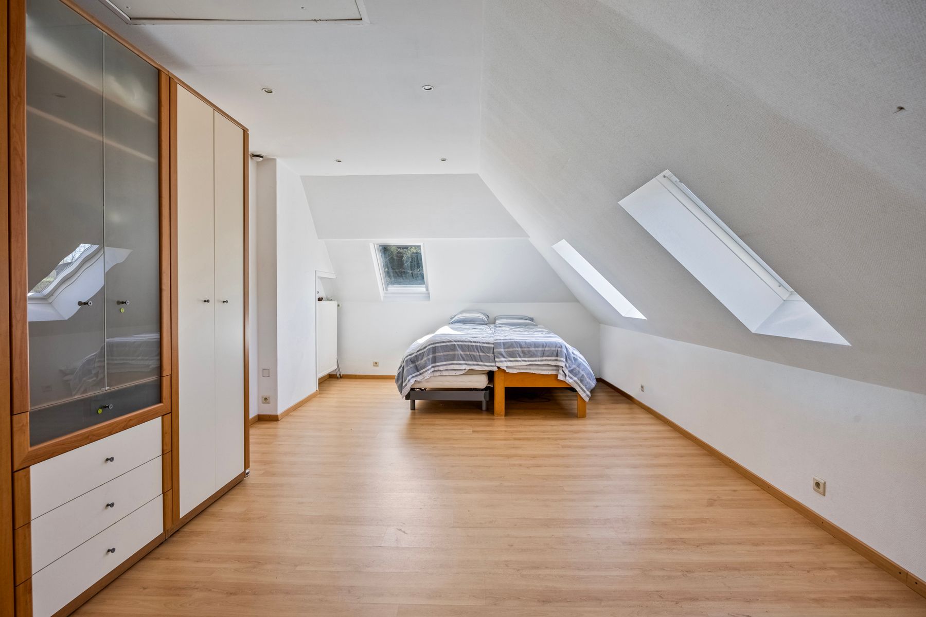 Karakterwoning met veel potentieel foto 17