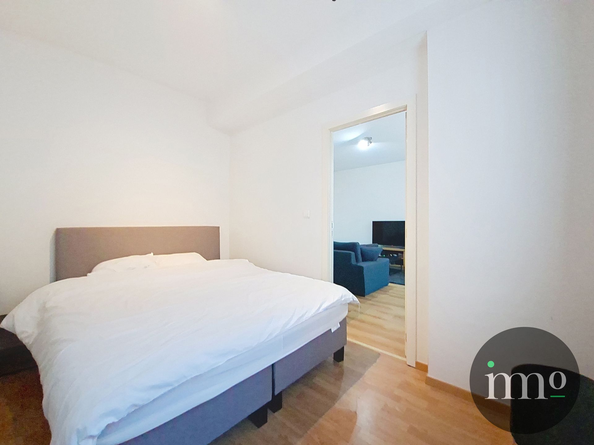 GELIJKVLOERS APPARTEMENT NABIJ EUROPEES PARLEMENT foto 7