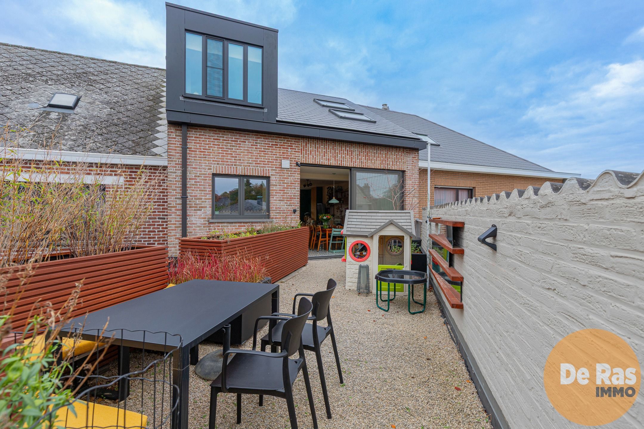 LEDE - Instapklare, centraal gelegen woning met 3 slpk foto 15