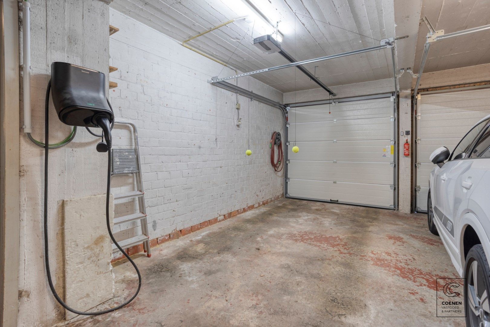 Ruim gerenoveerd appartement van 97 m² met twee slaapkamers te Merksem! foto 19