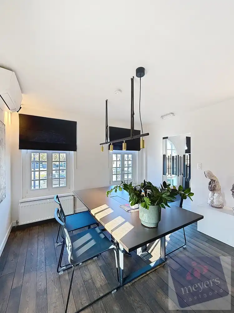 Veelzijdig commercieel pand met 14 parkeerplaatsen op topligging in Hasselt foto 5