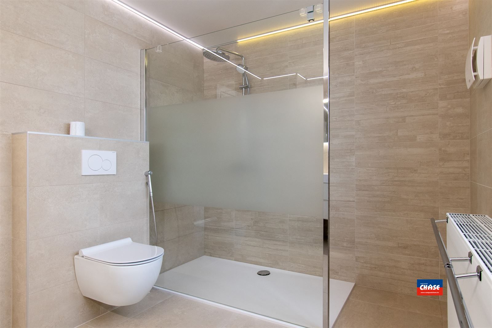 Zeer ruime woning met tal van mogelijkheden! foto 22