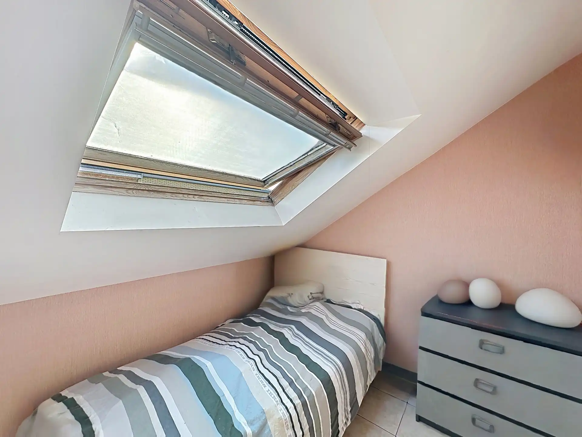 Rustig gelegen praktische woning met tuin en garage foto 14