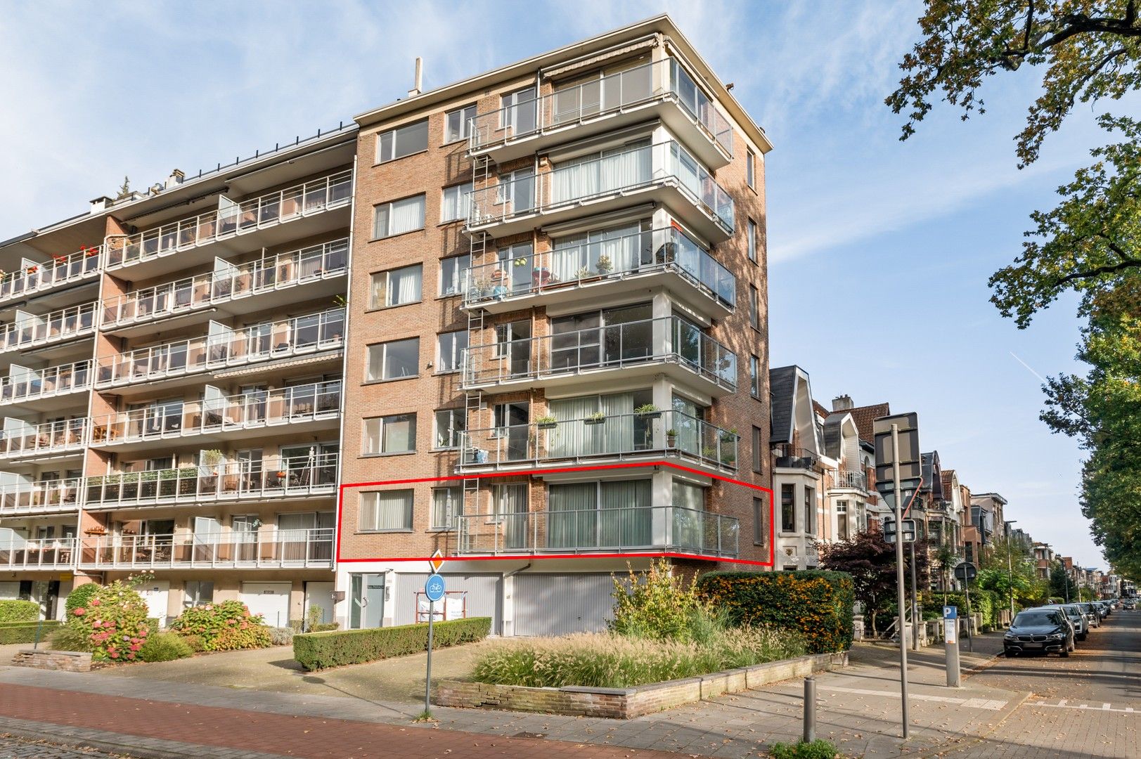 Groot halfopen app van 108 m² tegenover het Rivierenhof foto 1