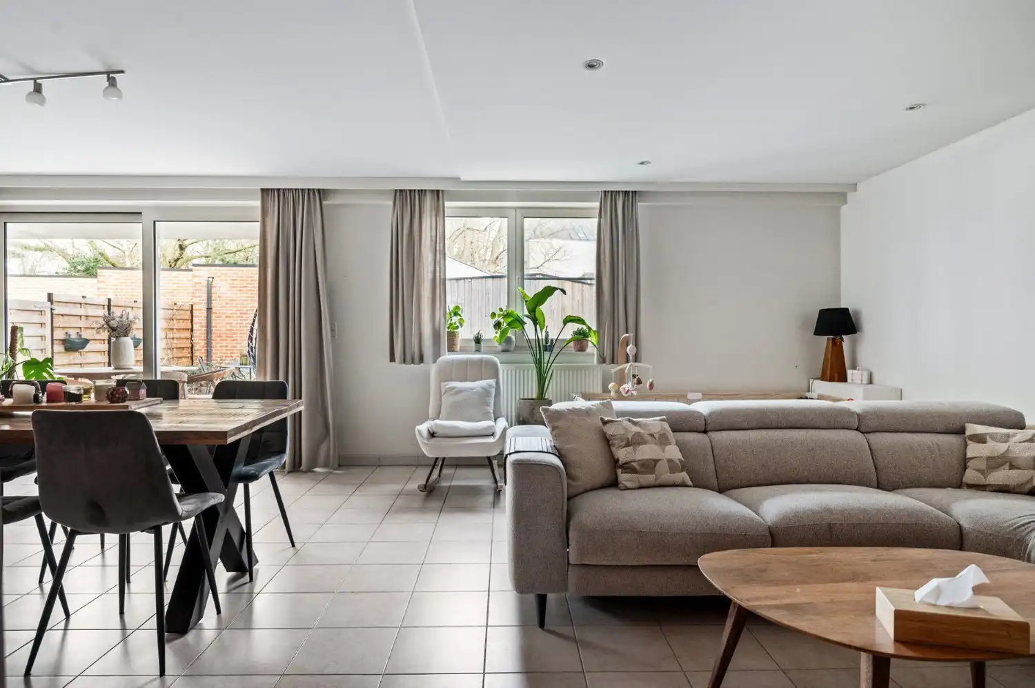 GELIJKLVOERS APP. MET 2 SLK EN TUIN! foto 6