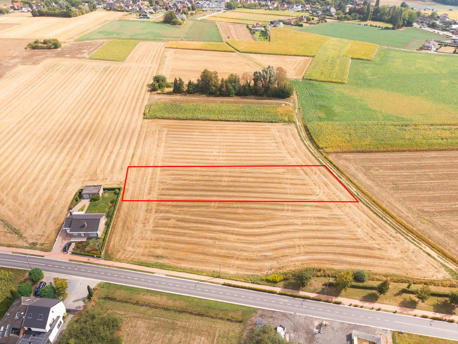 Goed gelegen perceel landbouwgrond in Kampenhout foto {{pictureIndex}}