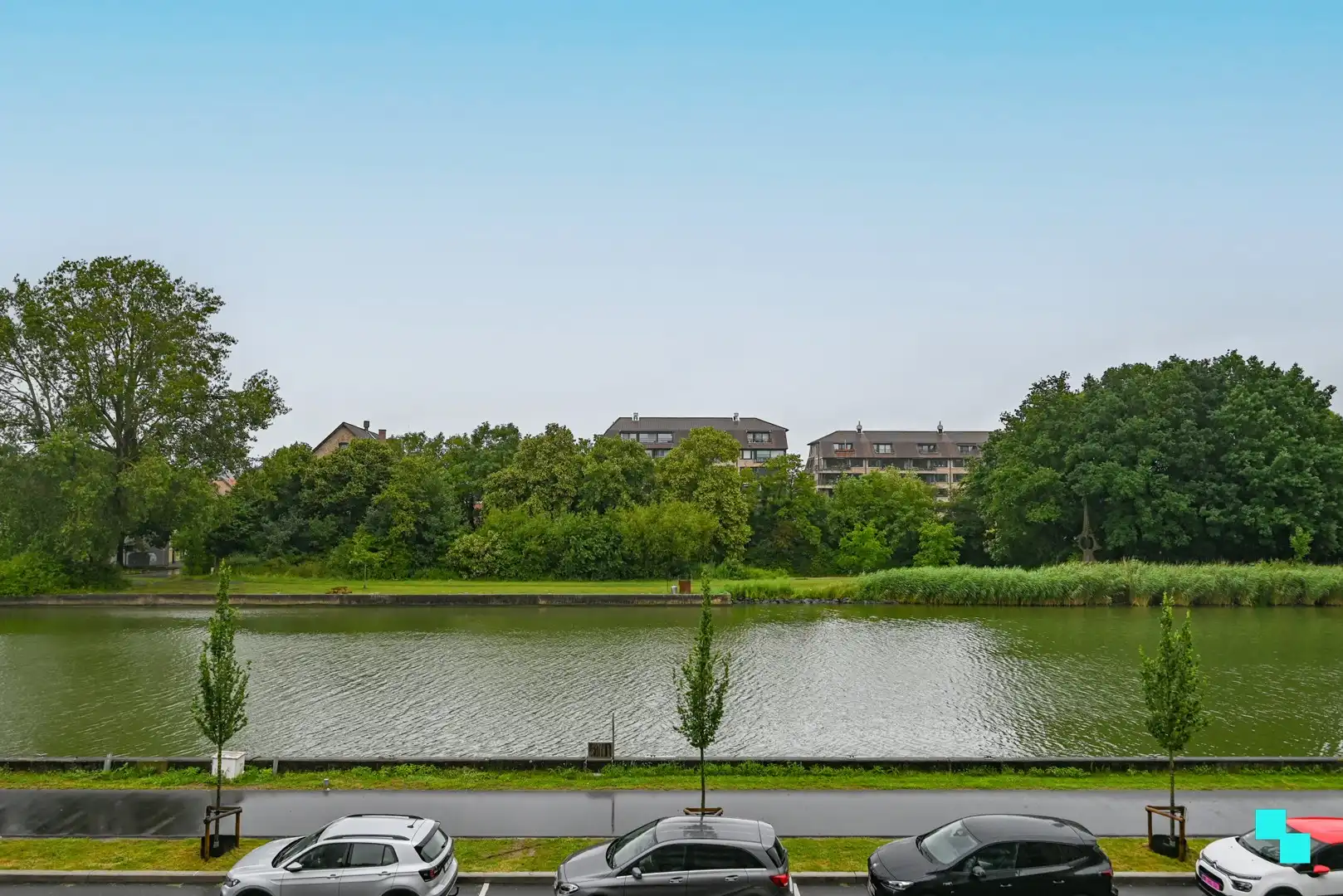 Riant 3-slaapkamerappartement met zicht op de vaart te Izegem foto 14
