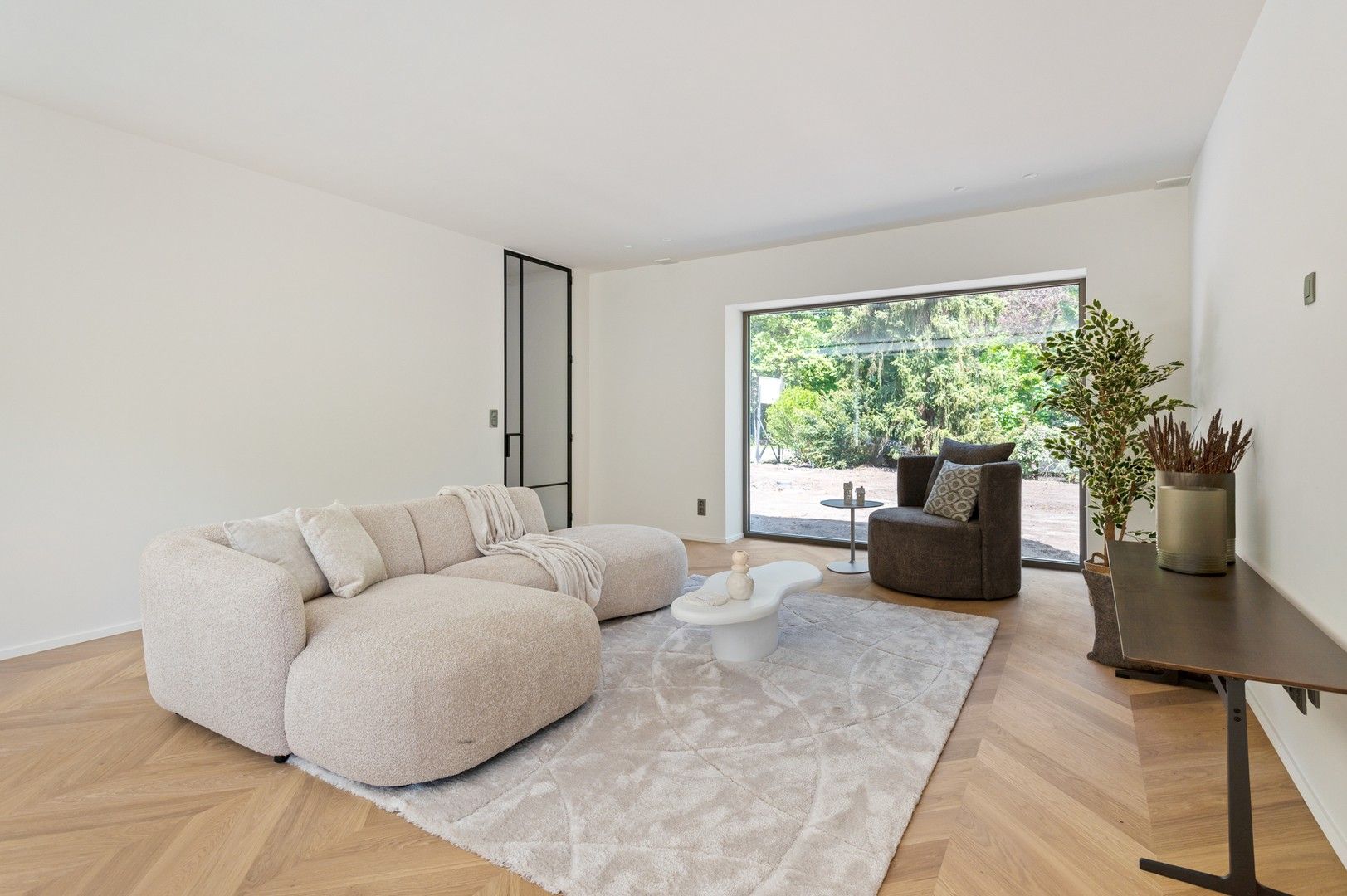 Moderne nieuwbouwvilla op prachtig perceel 4.718 m² - 2% RR! foto 5