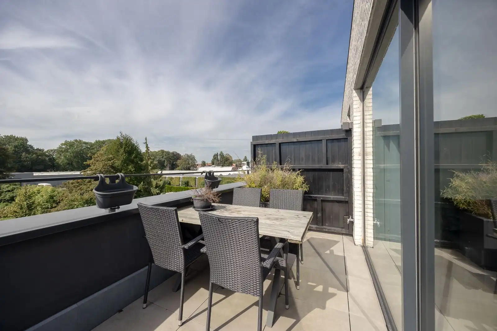 Appartement met zuidwestgericht terras, kelder en garage! foto 11