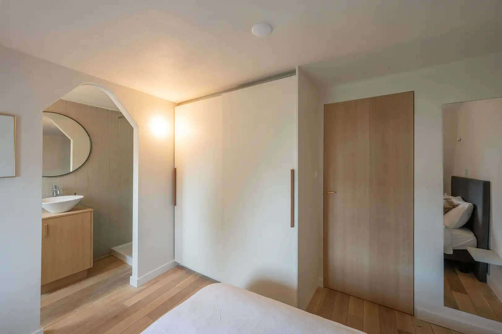 Charmante woning vlakbij het Dominicanenkerkje in het hart van Het Zoute. foto 24