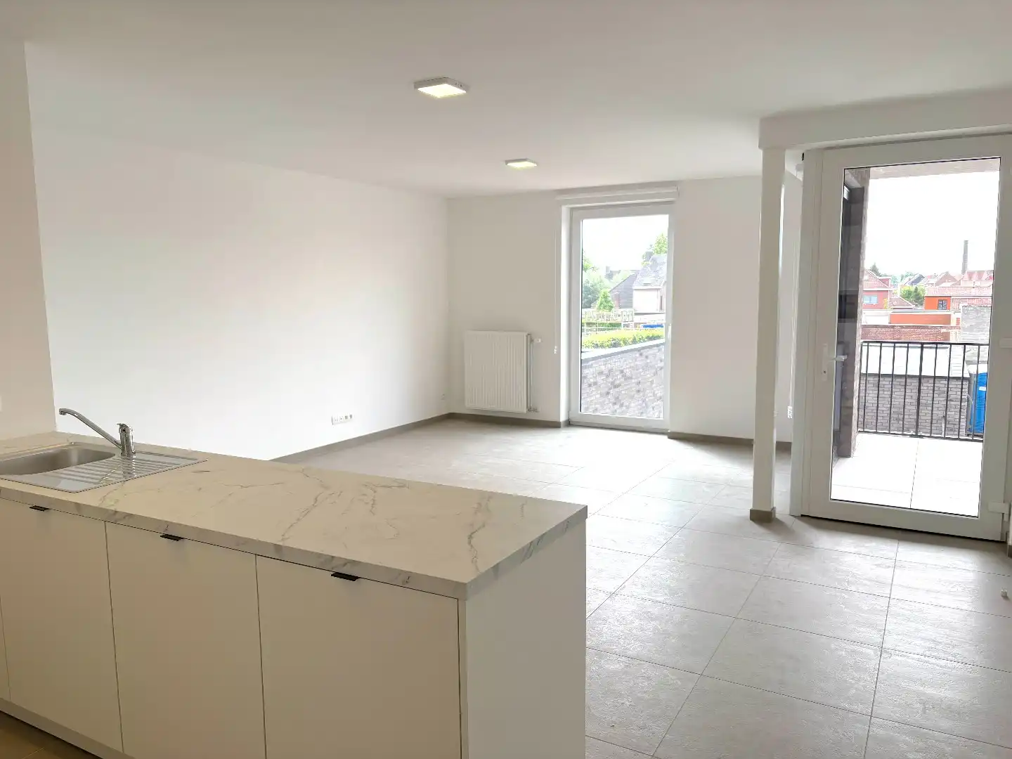 Prachtig nieuwbouwappartement met 2 slaapkamers en groot terras! foto 2