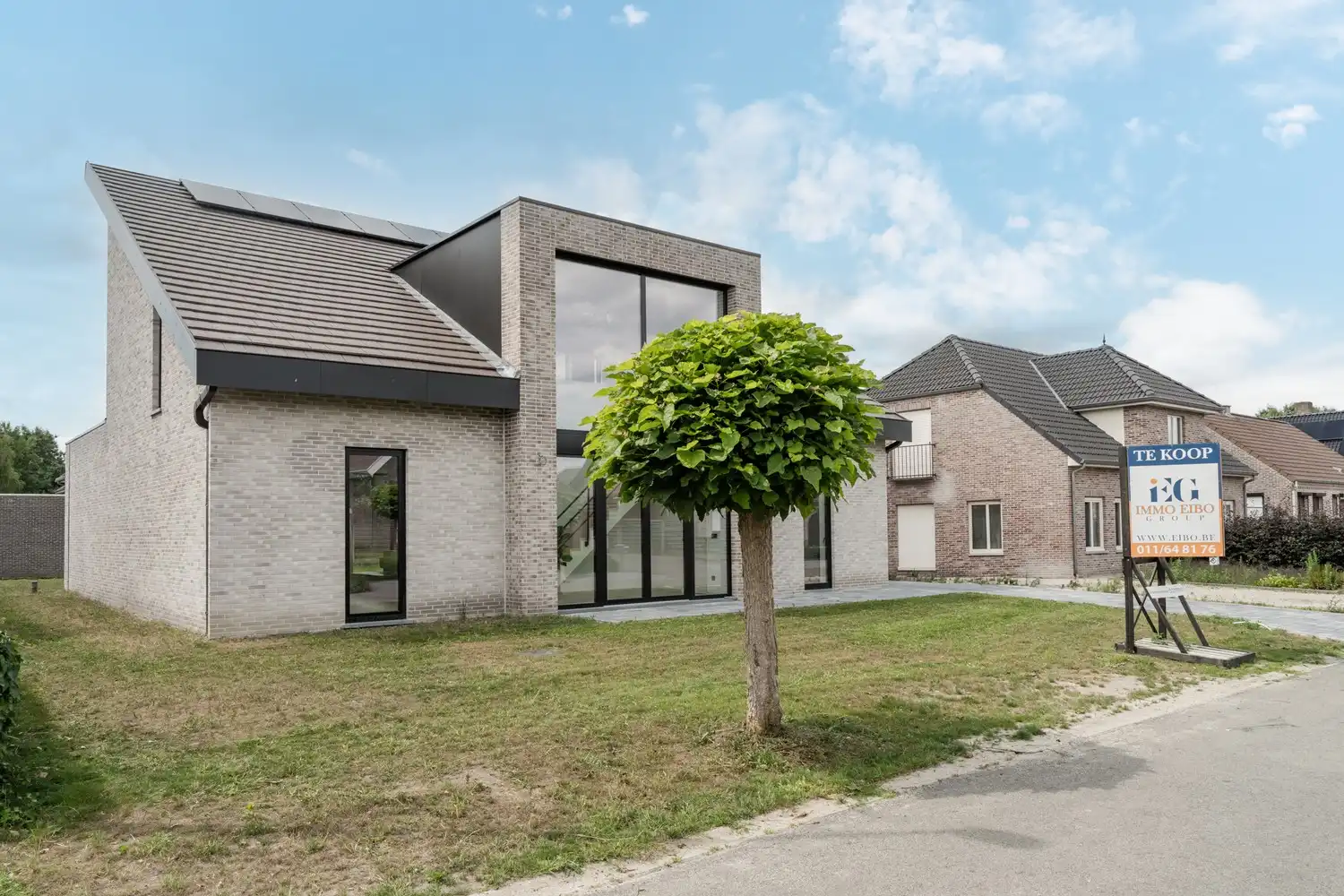 Volledige nieuwe villa met 4 slaapkamers en 3 badkamers op de Heide te Lommel. foto 32