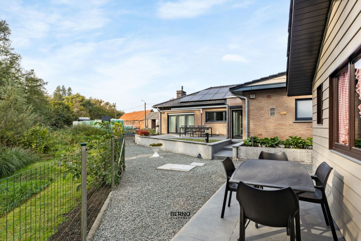 Instapklare laagbouwwoning in groene, rustige omgeving foto 21