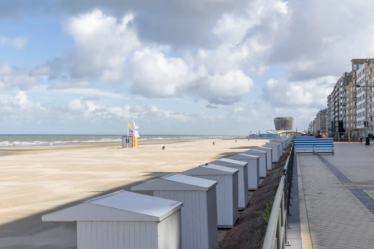 Appartement met zijdelings zeezicht te koop in Middelkerke foto 27
