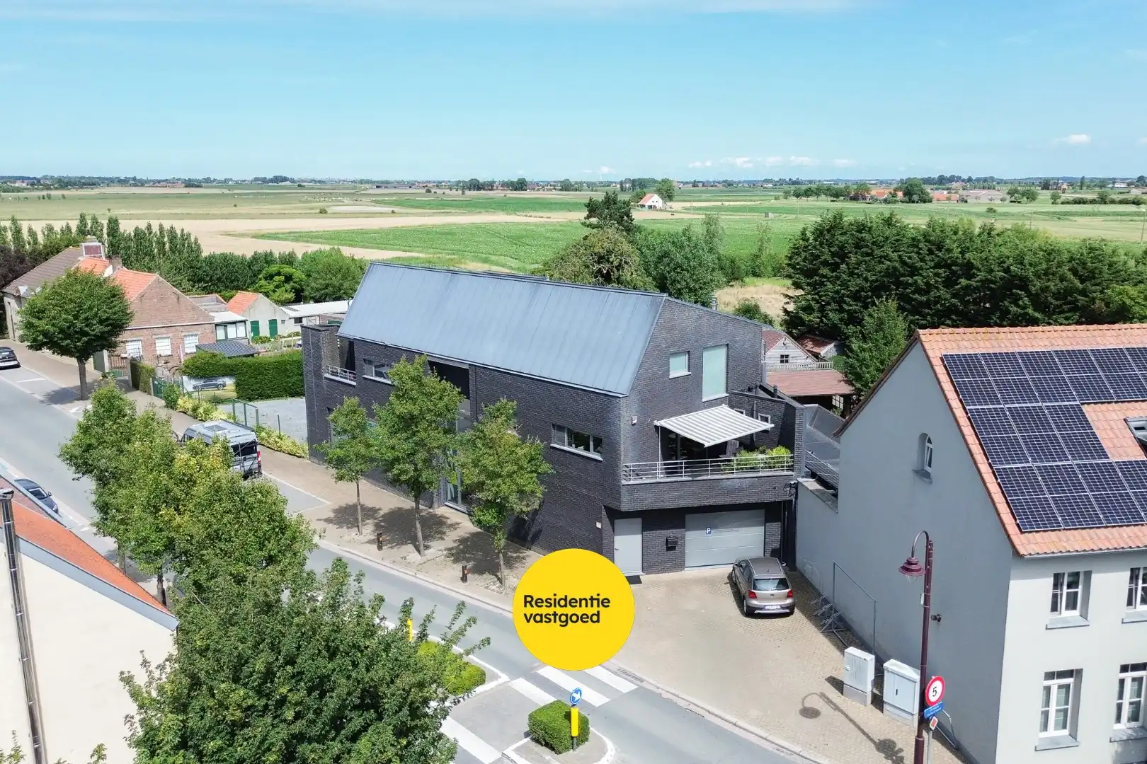 Onmiddellijk beschikbaar energiezuinig appartement met 2 slaapkamers in De Haan foto 2