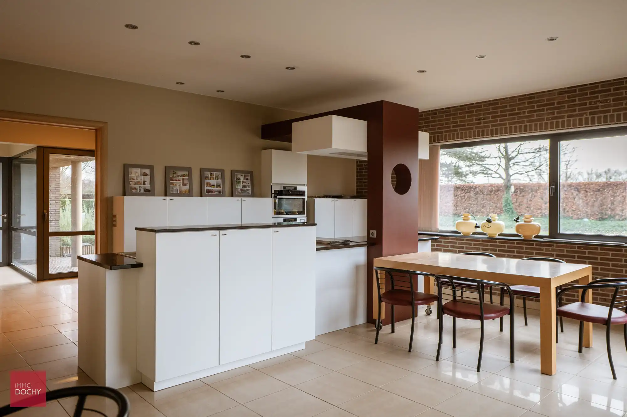 Ruime villa te huur foto 13