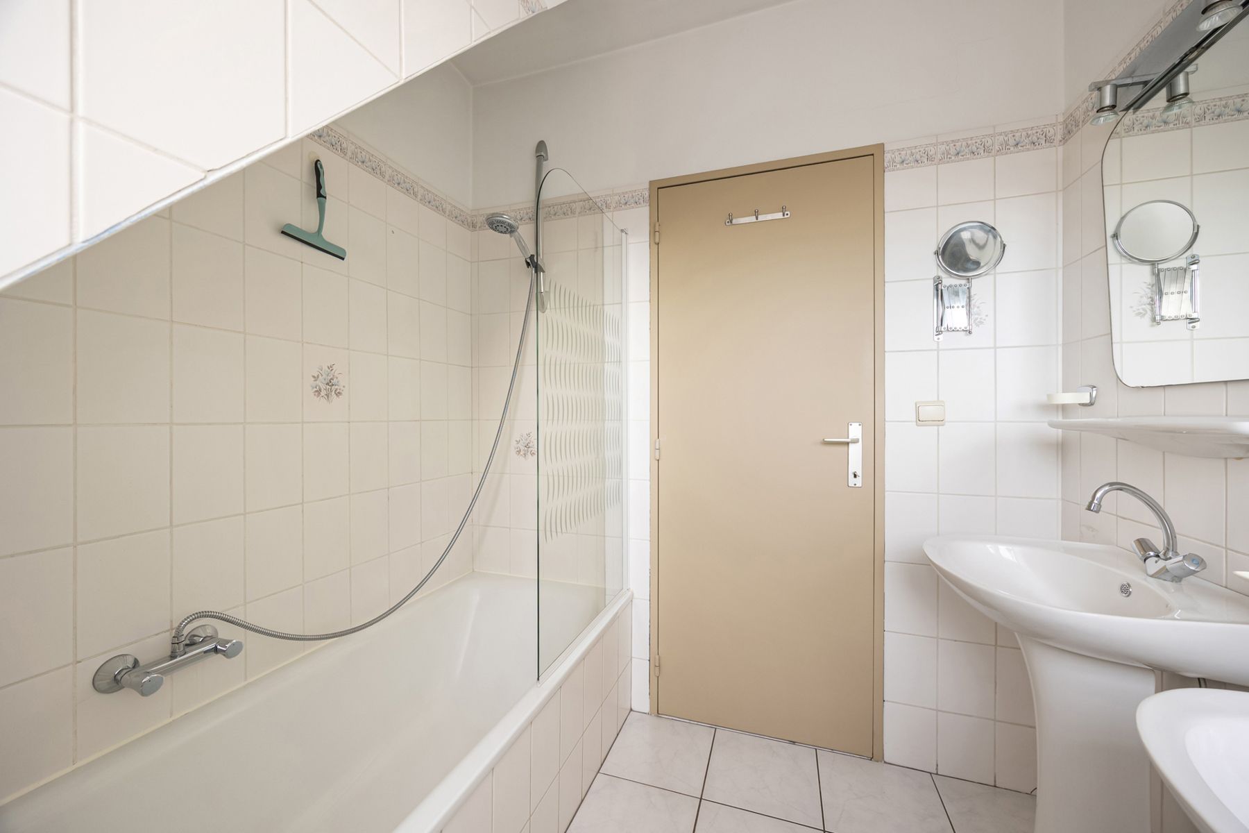 2 Slaapkamer appartement nabij het centrum van Stabroek! foto 12