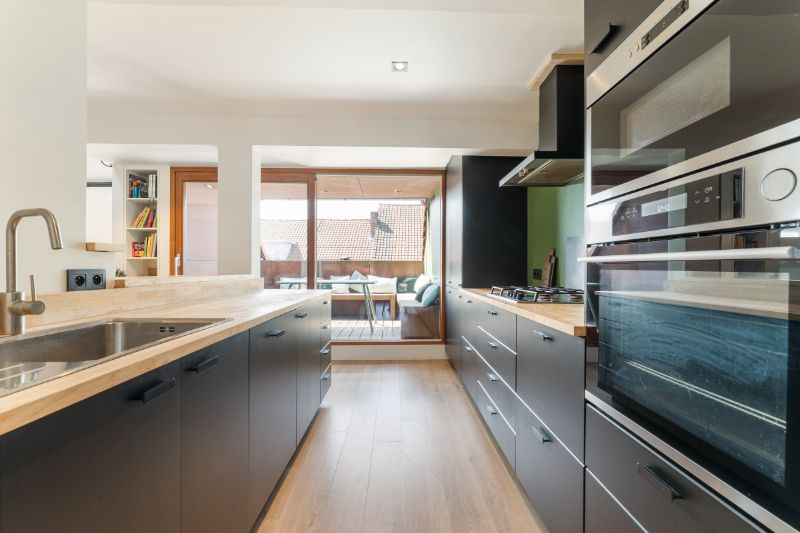 Gerenoveerd gebouw met twee instapklare appartementen foto 5