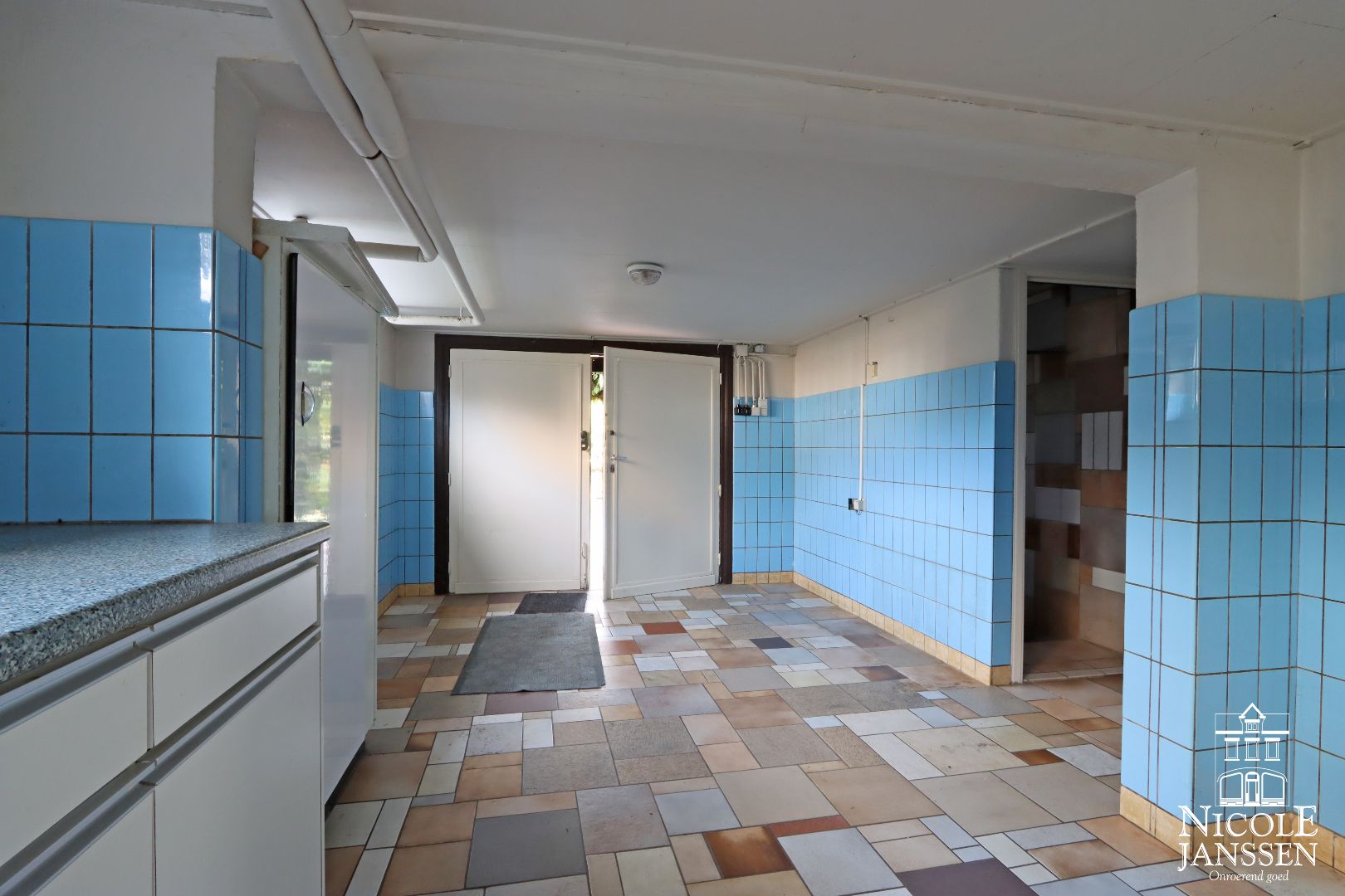 Mooi verzorgde split-level woning op unieke locatie in het mooie Aldeneik foto 23