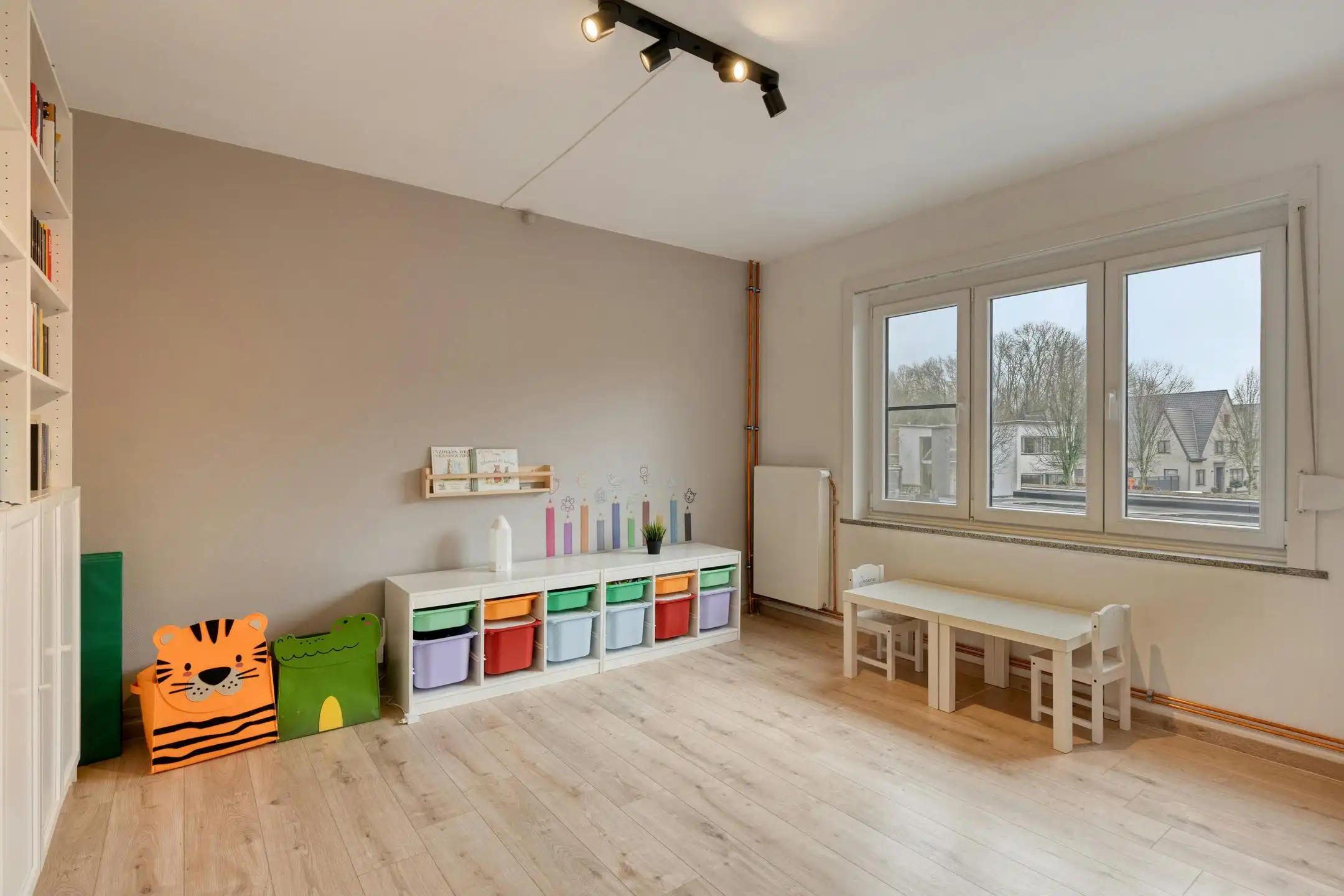 Instapklare gezinswoning met gezellige tuin in Torhout foto 8